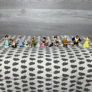 10 Piece Classic Disney Mini Character Set